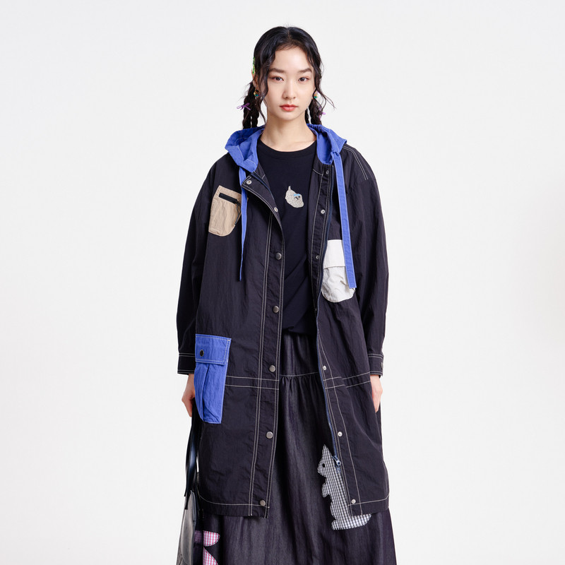 MOVEUP幻走2026春季新款.FUN系列连帽撞色多口袋四合扣长款外套女