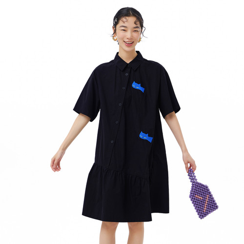 衬衫领、猫咪绣花、碎褶