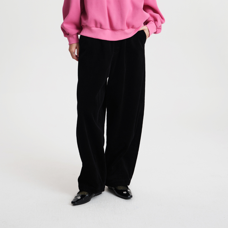 松紧腰、侧插袋、灯芯绒