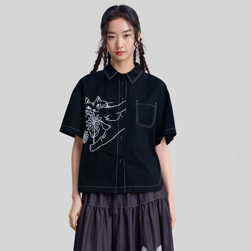 MOVEUP幻走2026春季新款.FUN系列纯棉翻领绣花弧形下摆短款衬衫女