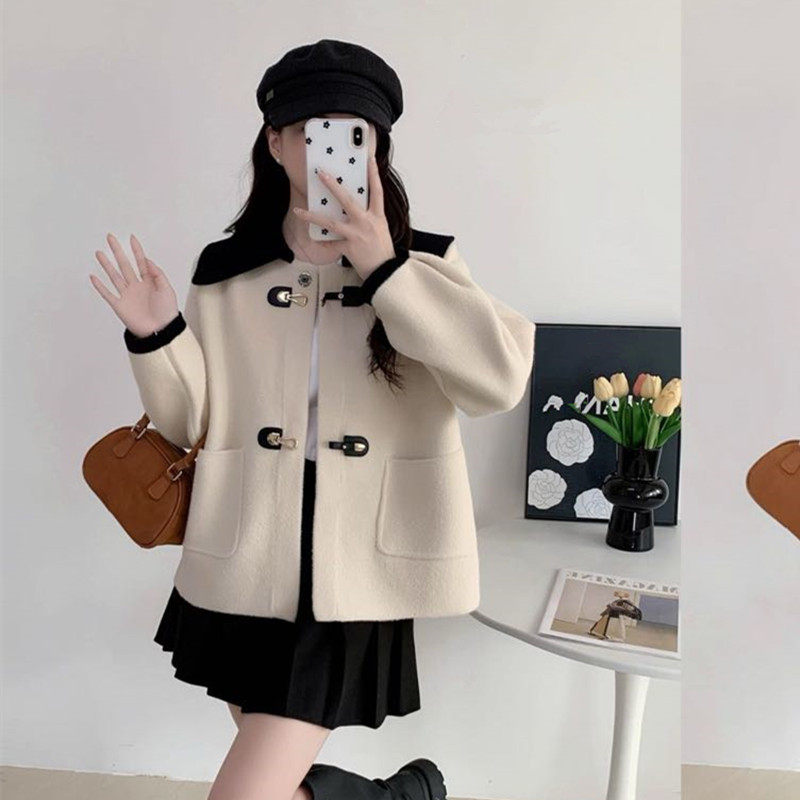 设计感娃娃领毛呢外套女秋季新款小香风韩版百搭宽松加厚开衫上衣