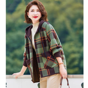 中年妈妈秋冬装针织外套2024新款时尚洋气中老年女装休闲夹克衣服