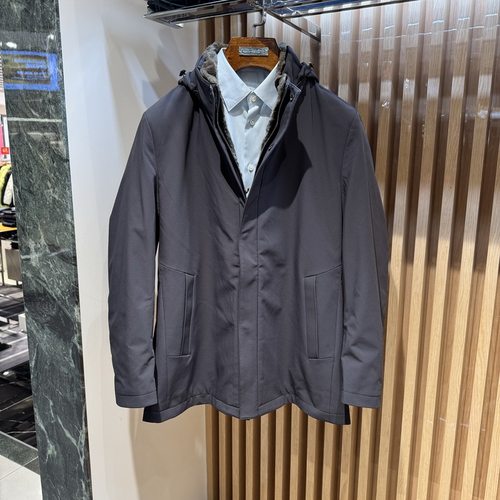 卡尔丹顿男装秋冬休闲连帽毛皮外套尼克服KBBW65621FAG6吊牌9800