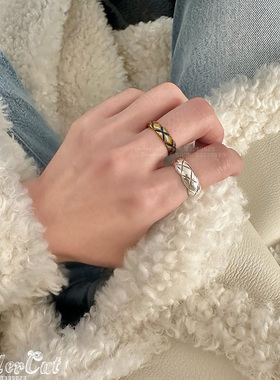 波浪形宽版指环复古菱形格纹戒指