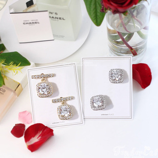 Cubic Square Earrings 小众设计水钻耳钉一字方形锆石坠耳环
