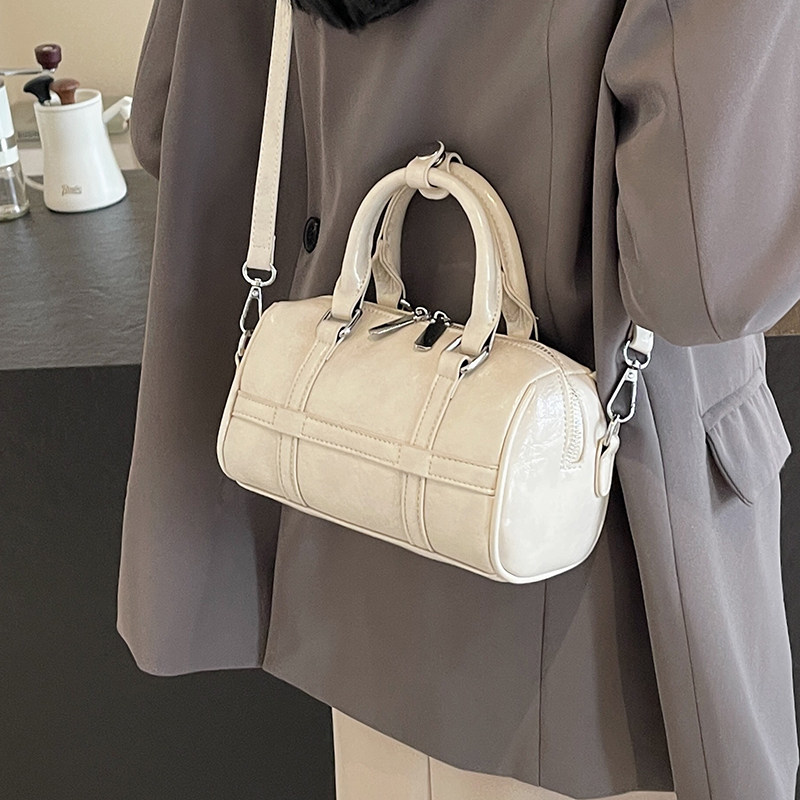 高级感小众设计褶皱手拎保龄球包女2025新款潮流手提单肩斜挎包包,箱包皮具/热销女包/男包,通用款女包,淘宝优惠券,粉丝福利购,淘宝优惠卷