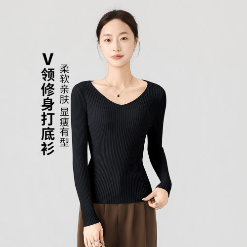onemoreV领坑条修身针织衫