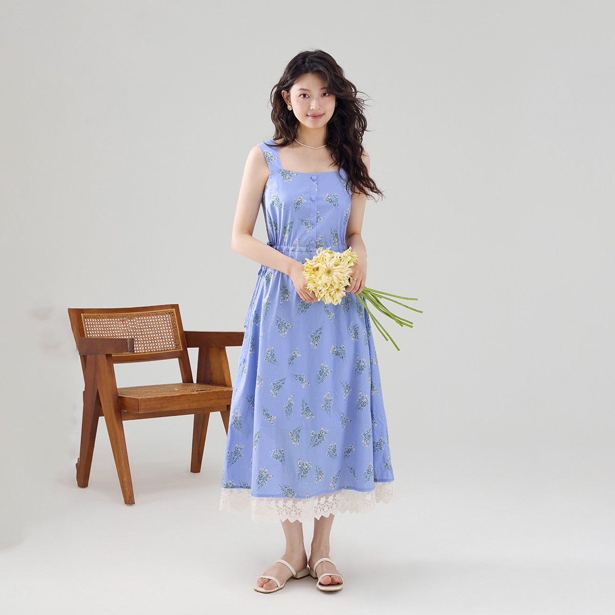 夏季洋气裙子法式蕾丝拼接连衣裙女内搭纯棉高级感气质碎花吊带裙