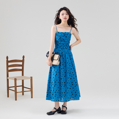 波点连衣裙女气质高级感