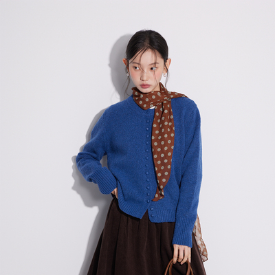 春秋新款圆领针织衫女