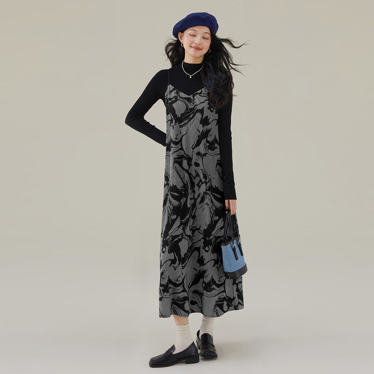 one more水墨画吊带裙高级感背带裙女2025印花连衣裙长裙