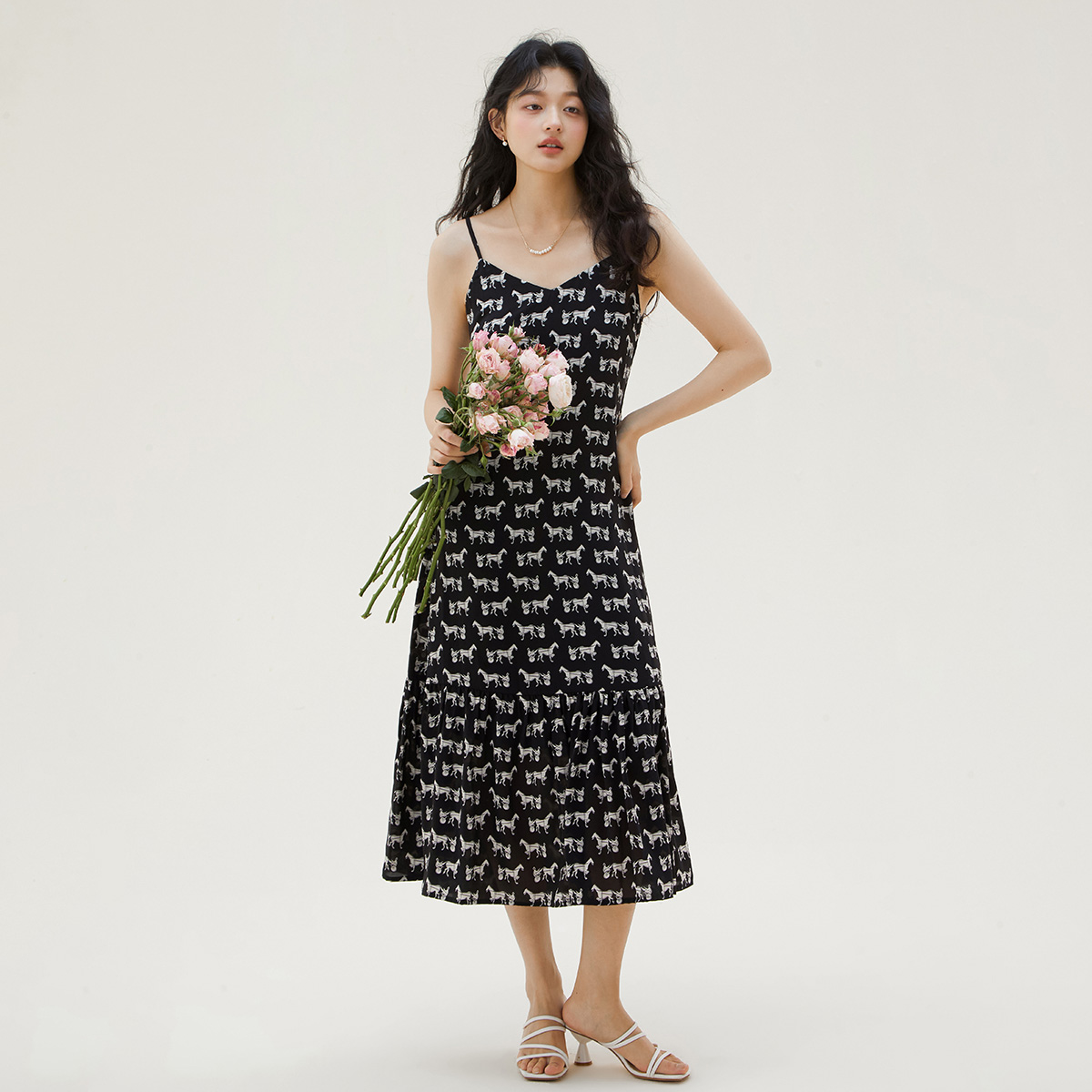 沙滩裙法式度假风onemore吊带裙