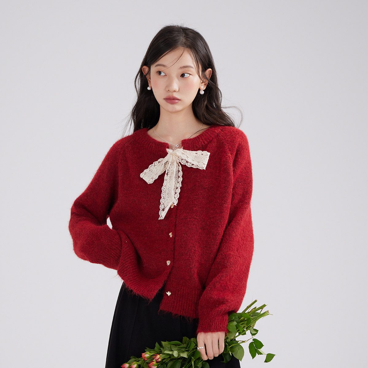 复古毛衣针织衫女高级感2025春秋气质蕾丝蝴蝶结圆领法式上衣