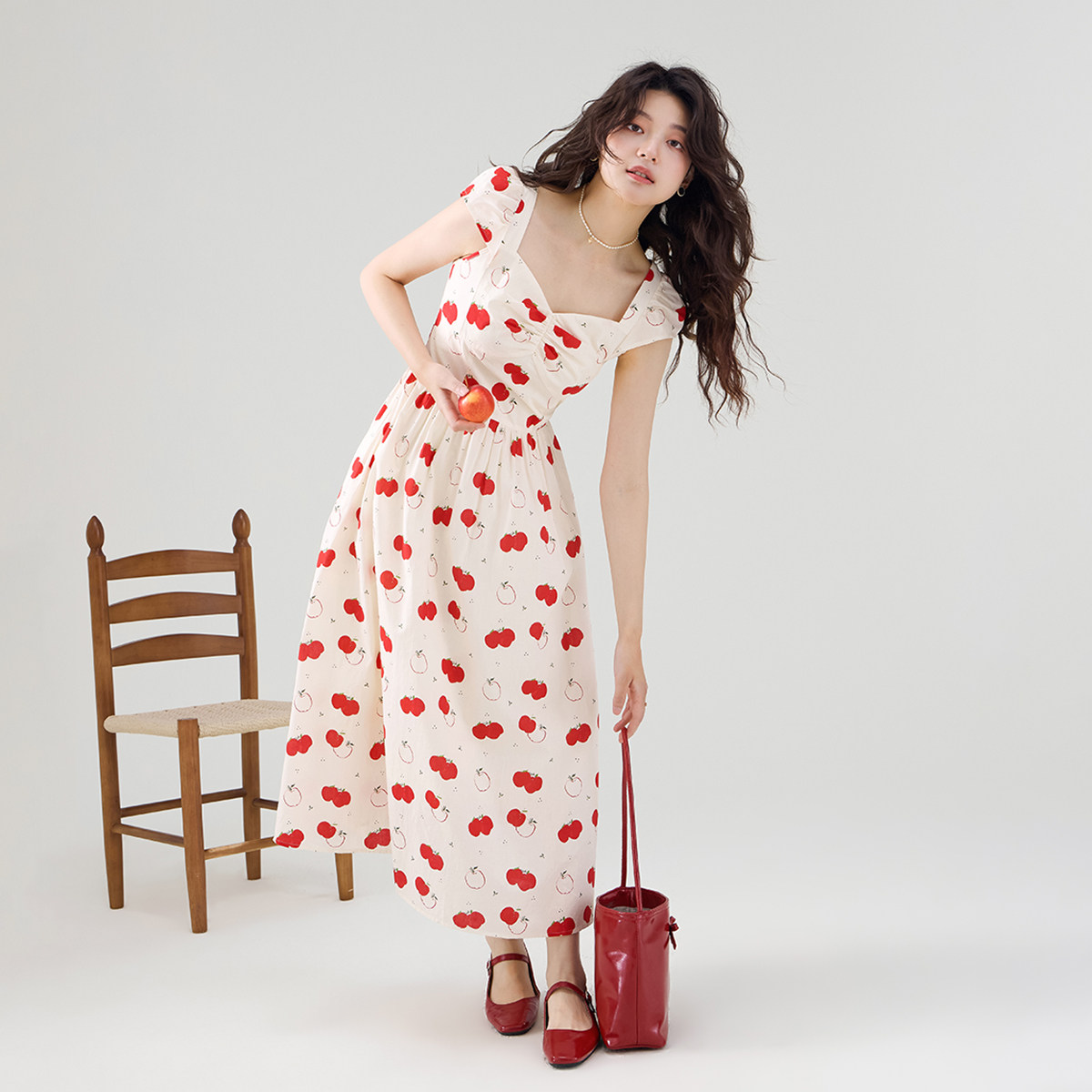 夏季飞飞袖碎花连衣裙女气质高级感洋气长款法式短袖收腰a字裙子