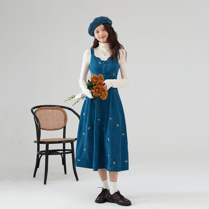 one more法式复古吊带中长裙2025秋季新款小个子气质减龄无袖裙子