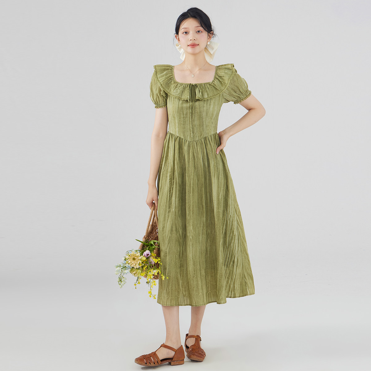 one more法式泡泡袖拼接方领连衣裙女2025新款高级感收腰