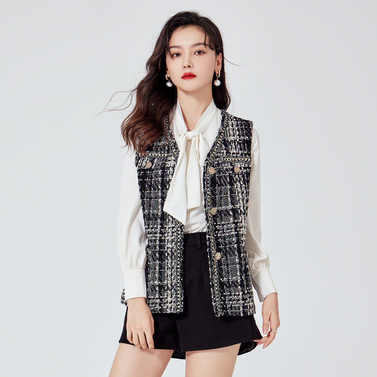 one more时尚马甲女2025新款秋高级感百搭小香风无袖背心撞色外套,女装/女士精品,马夹,淘宝优惠券,粉丝福利购,淘宝优惠卷