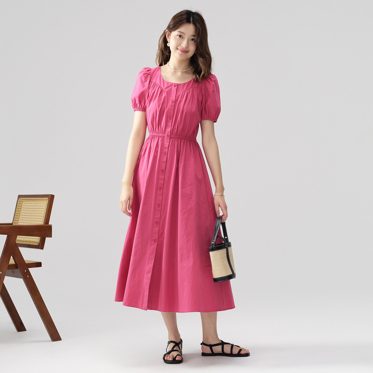 夏季短袖法式泡泡袖连衣裙女洋气高级感气质修身休闲纯棉a字裙子