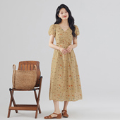 one 收腰度假裙子 泡泡袖 more2025夏季 v领碎花连衣裙女高级感法式