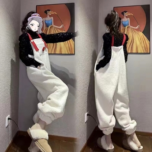 女宽松奶呼呼加绒背带裤 加肥加大码 羊羔毛绒连衣裤 300斤胖m冬季