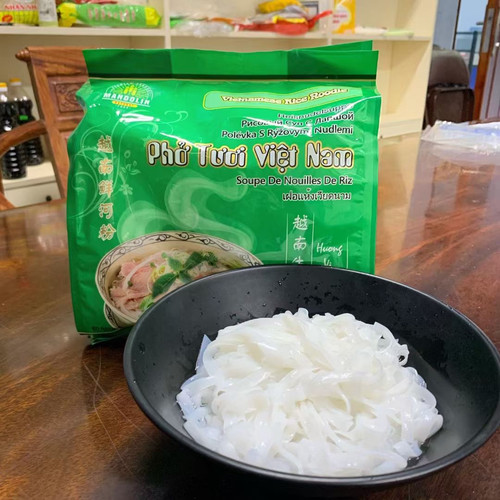 越南进口河粉 越泰干河粉 高级河粉 餐馆河粉 宽粉400克*袋 包邮