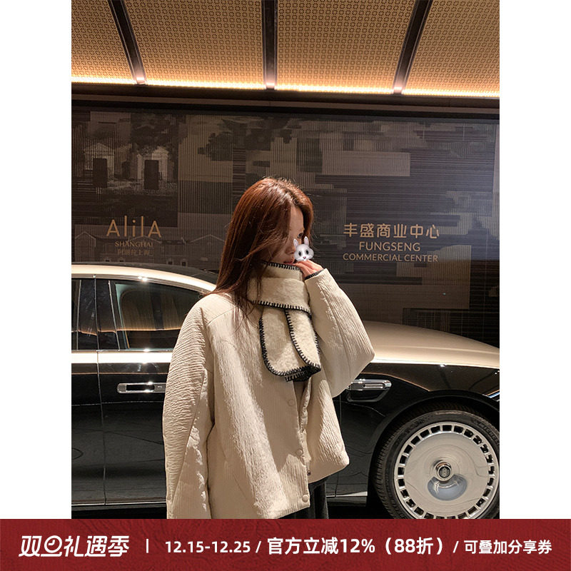 羽感轻盈蓄热保暖秋冬棉服女宽松