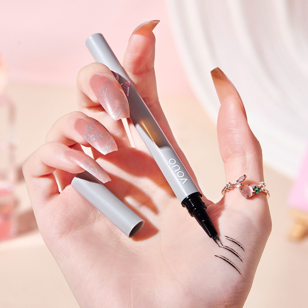 VOUO双爪眼线笔分叉下睫毛双头卧蚕笔防水不晕染快干极细眼线液笔