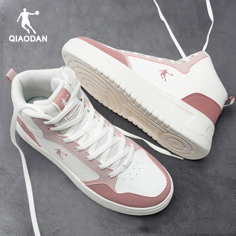 乔丹女鞋高帮板鞋皮面防水运动鞋