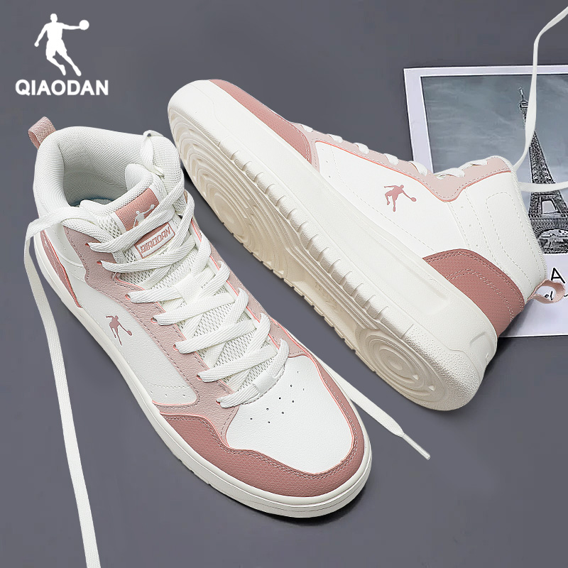 乔丹女鞋高帮板鞋皮面防水运动鞋