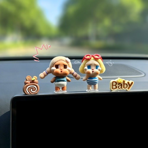 爆款改娃crybaby屏幕哭娃小摆件卡通迷你小公仔汽车桌面装饰品