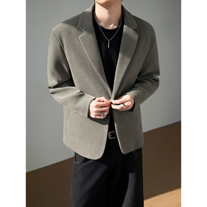 模特图~春季简约肌理感面料休闲西装外套 YJ6016/P115，男装西服套装，电商B331