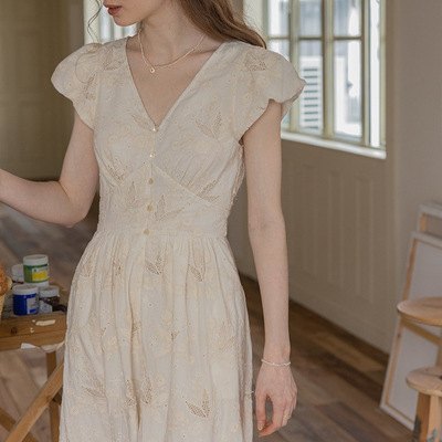 Dailyart 棉质 双股线盘带重工刺绣工艺 /法式v领连衣裙