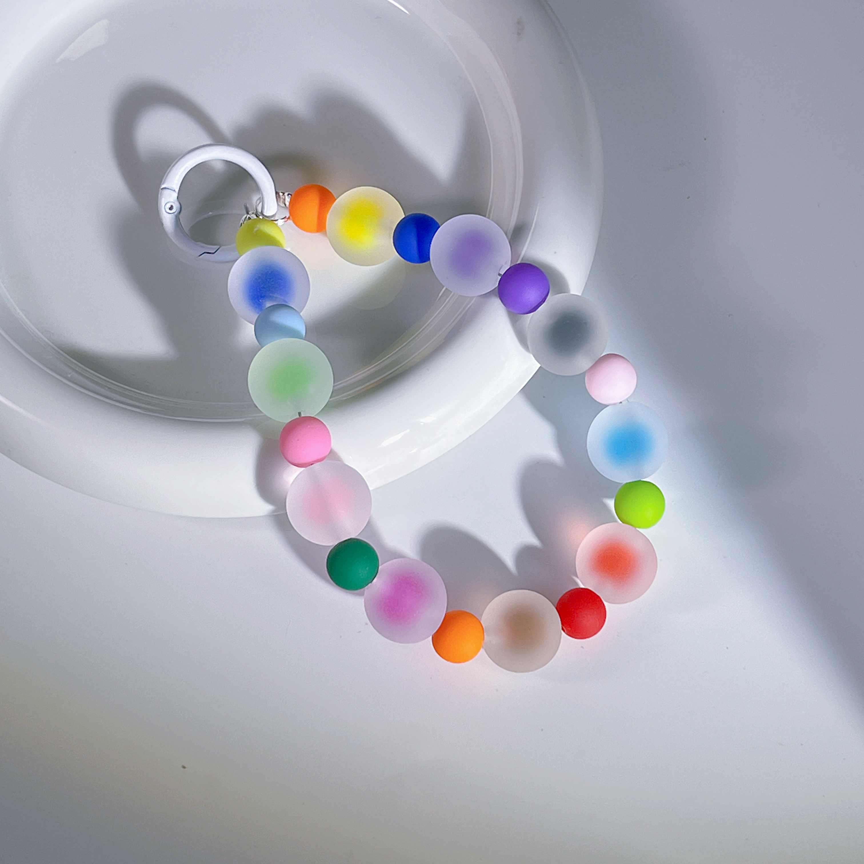 彩色多巴胺混搭韩式手机链串珠挂绳可爱ins小众设计挂饰手腕链