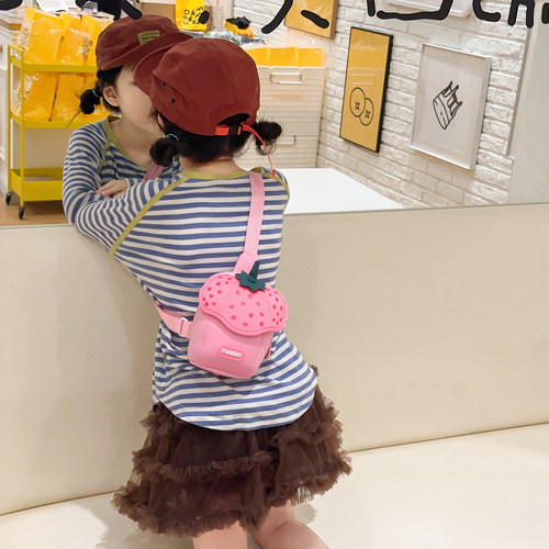 儿童斜挎包2025新款男女童包包