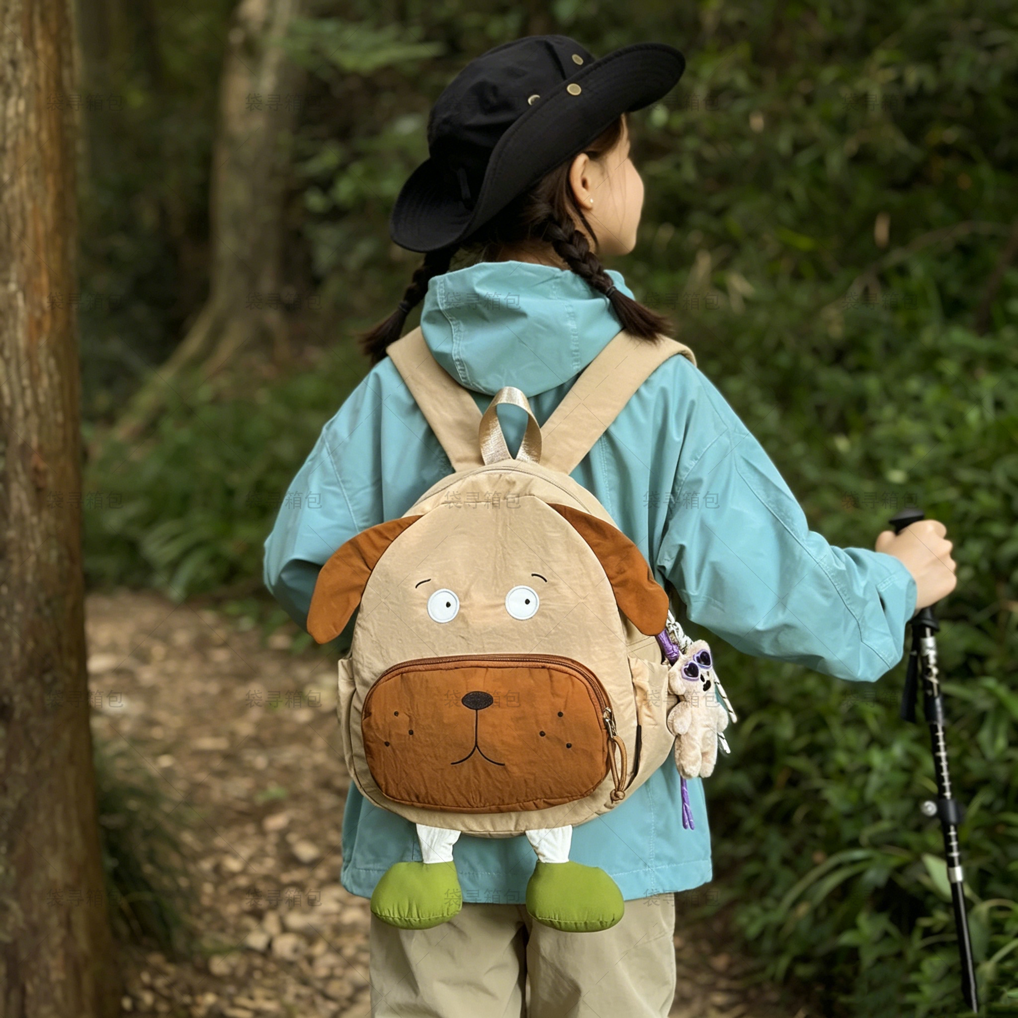 轻便儿童双肩包可爱男女童户外书包幼儿园女孩小背包出游登山旅行