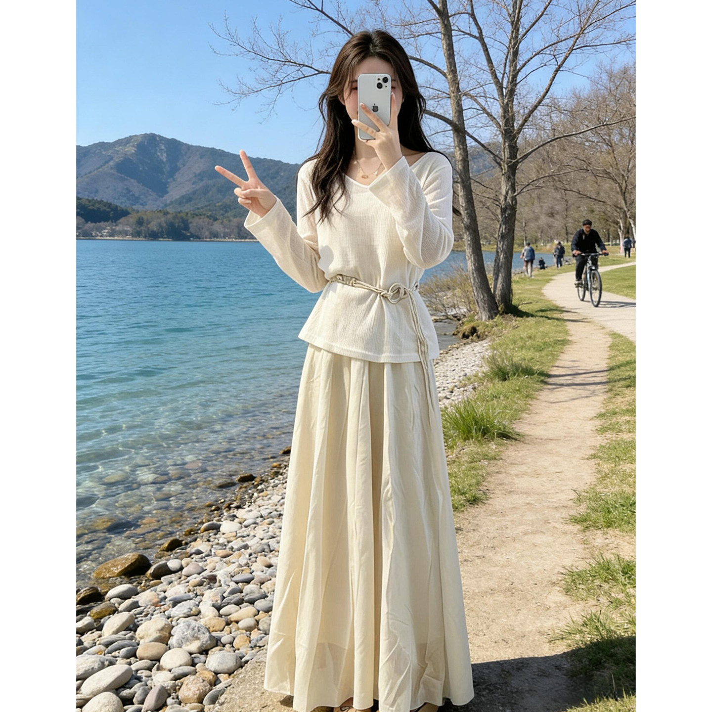 搜搜早春独特漂亮法式套装连衣裙子女夏2026新款超火巨好看