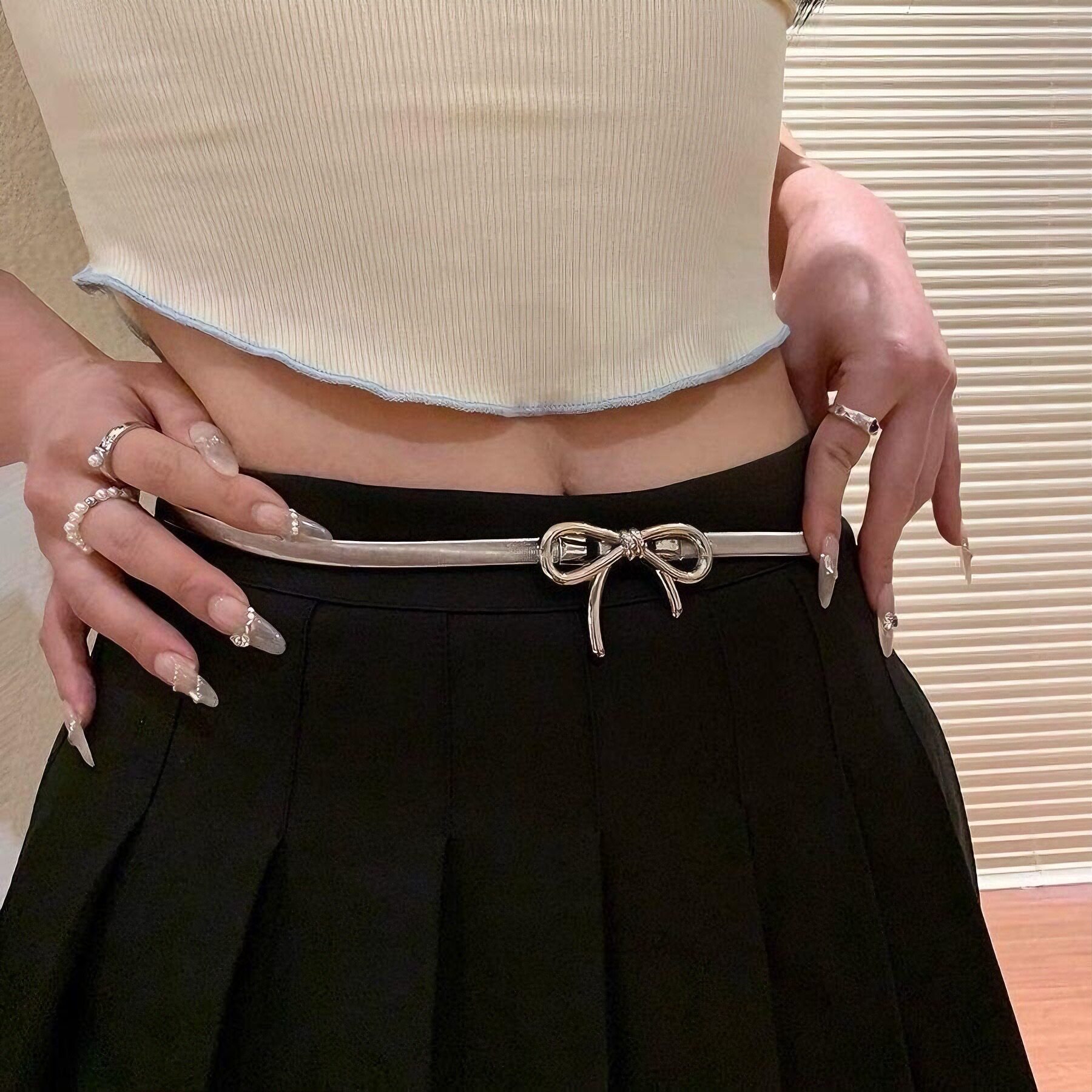 芭比影馨优雅蝴蝶结松紧弹力腰带女春季新款复古经典金属链腰链