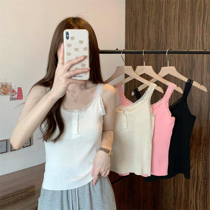 好美好温柔粉色小吊带背心女夏外穿木耳边纽扣带胸垫内搭甜辣无袖
