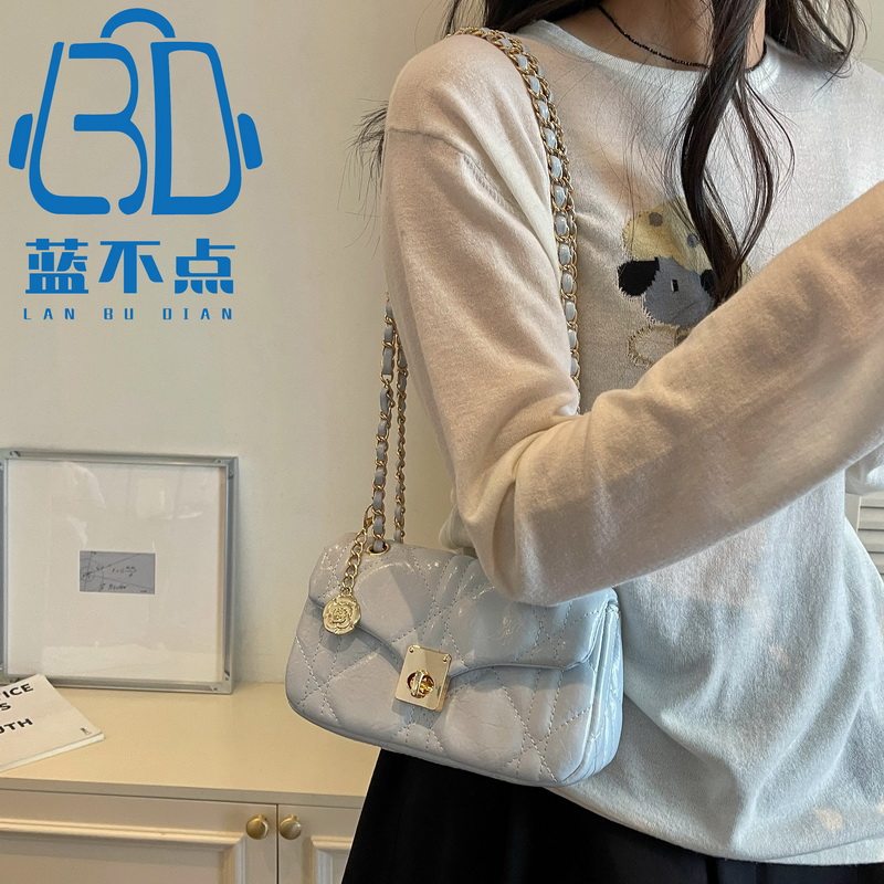 复古风格纹女手提斜挎包小众卡通装饰小众设计高颜值精致学生旅行