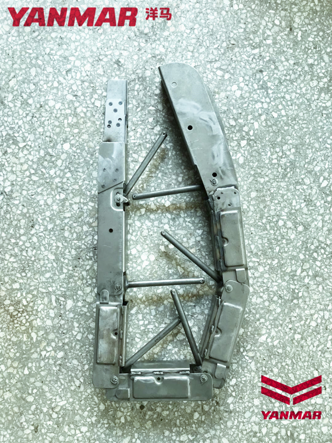 洋马收割机配件AG600压草板总成 洋马3号机配件