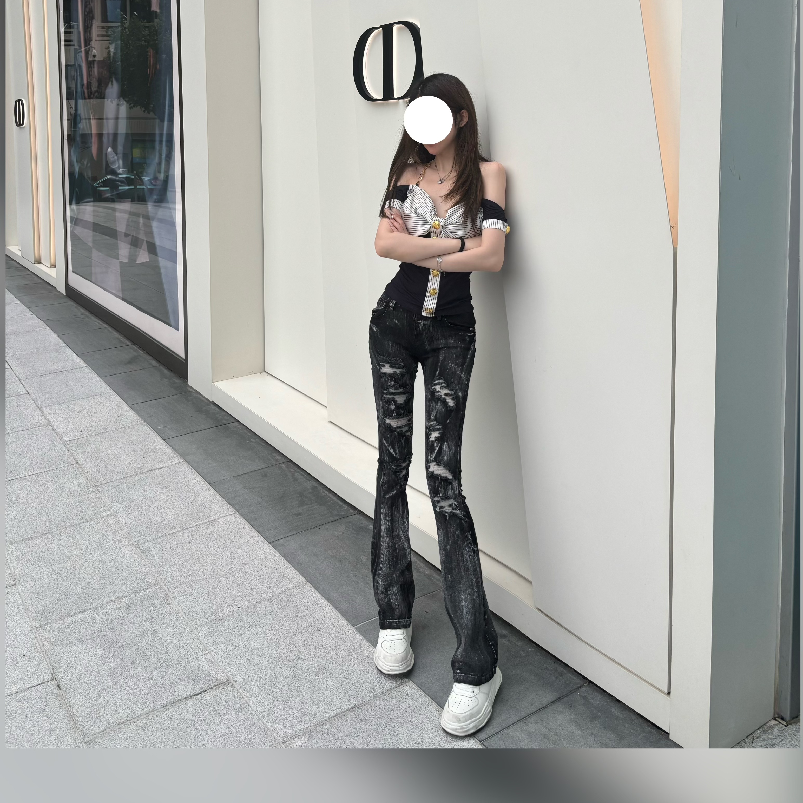 【小雨的岛】黑银破洞十字架刺绣微喇牛仔裤