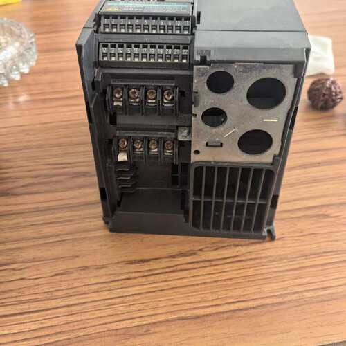 议价西门子SIEMENS变频器6SE3217-3DB40 实拍如