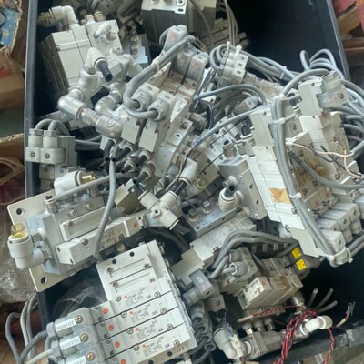 议价SY5140R-5D0，SY7240-5DZ电磁阀，SMC原