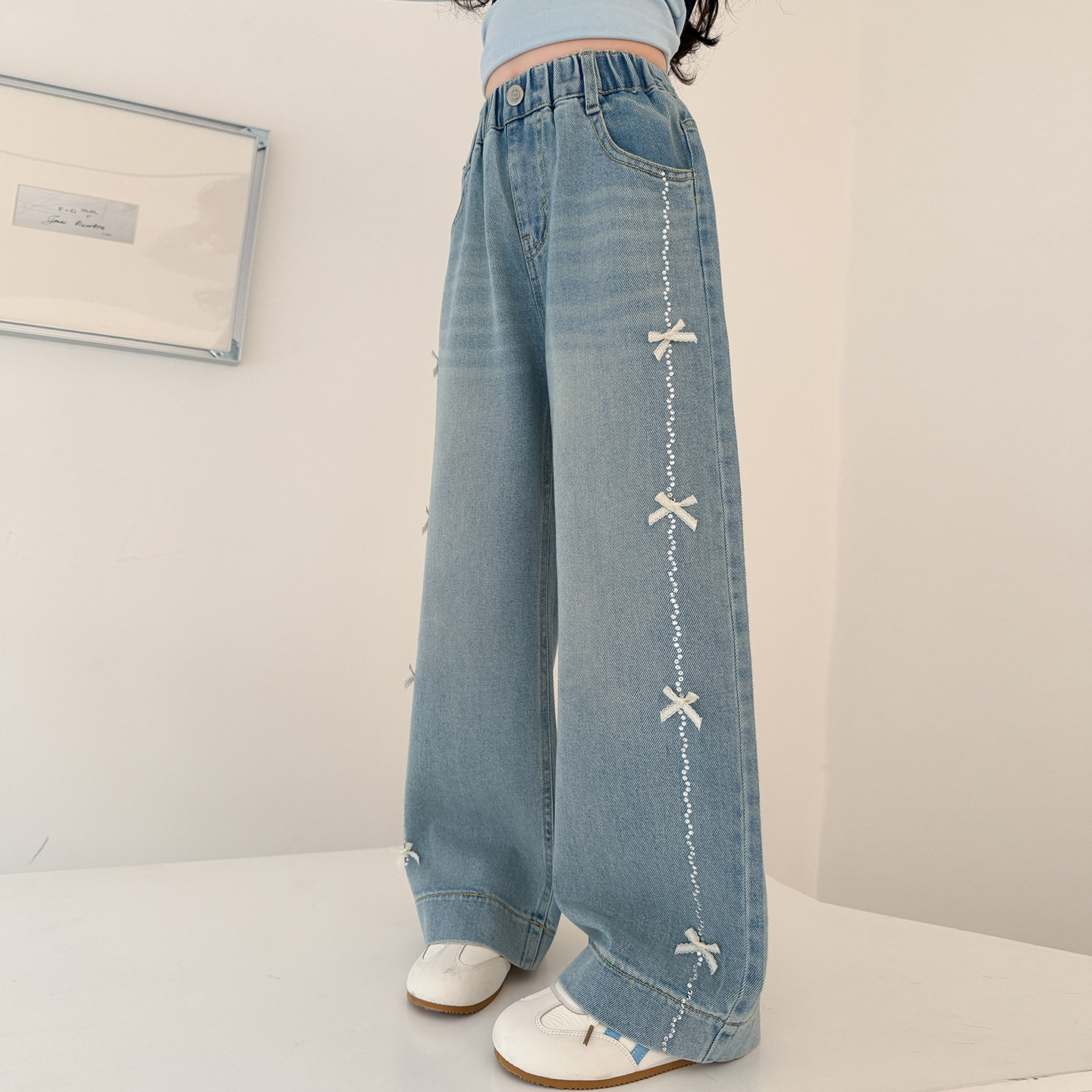 女童牛仔裤春秋2026新款中大童阔腿裤洋气蝴蝶结儿童休闲直筒裤子