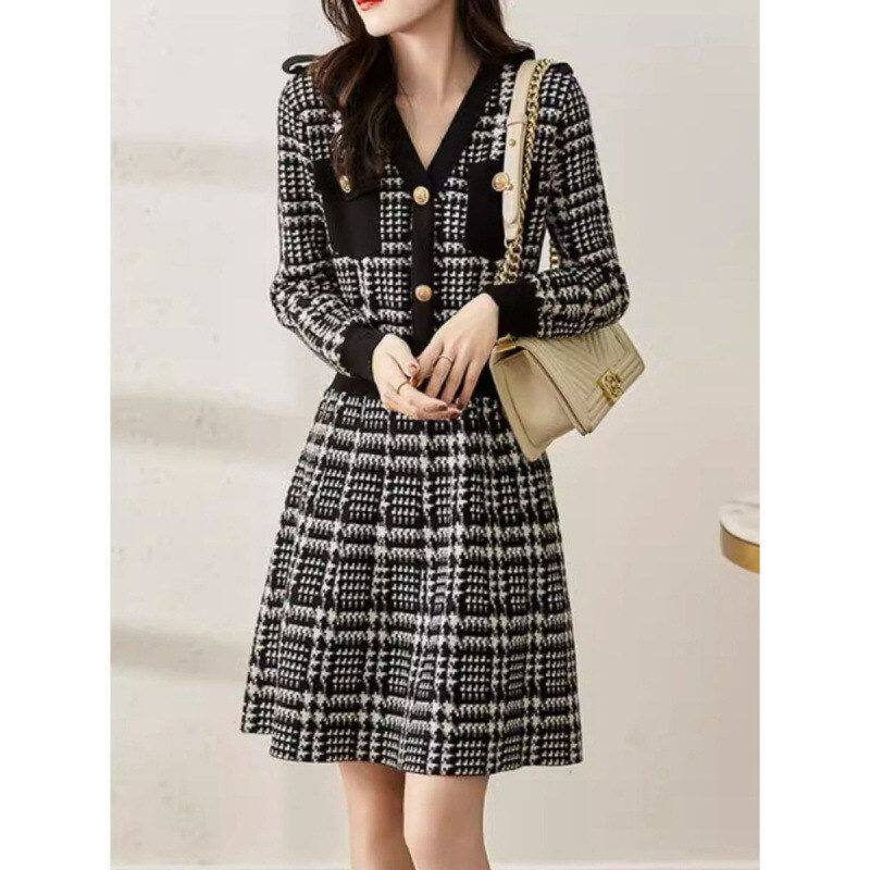 8126欧洲站复古赫本风针织裙秋新款女装法式毛衣裙内搭打底连衣裙