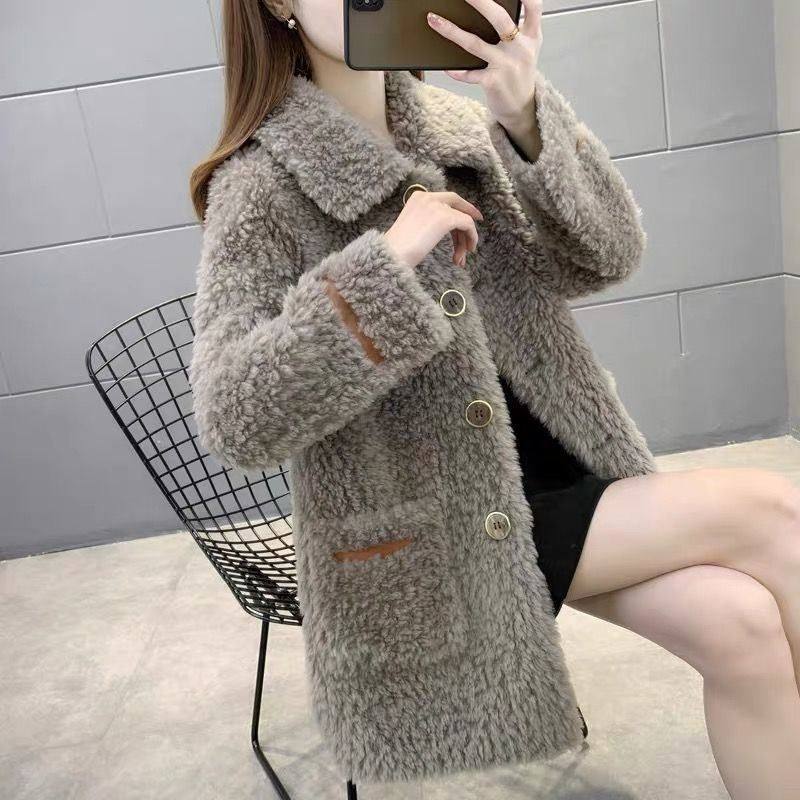 2025冬装新款羊剪绒大衣女羊羔毛皮毛一体颗粒绒显瘦中长款外套女