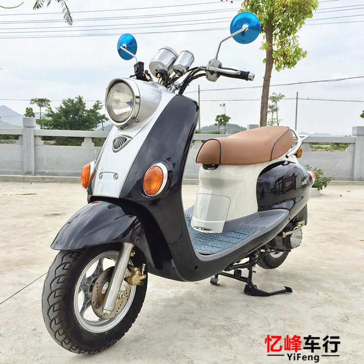 Used Original Suzuki Lixing motorcycle 125cc Four stroke Retro Turtle King Fuel Women's wear pedal Vehiclein the Motorcycle/Equipment/Fitting , Motorcycle  category - from Buy2taobao.com to provide professional Taobao agent buy service