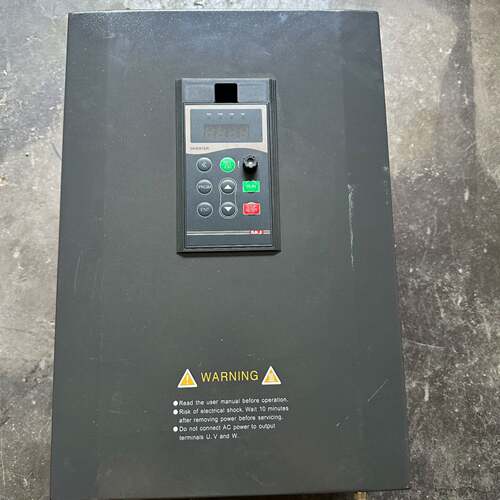 可维修三晶变频器 8000B-4T030G/037P， 30Kw议价