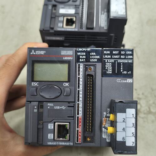 议价PLC主机 L26CPU-BT可维修