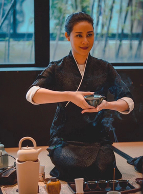 【宋. 美学间 | AMBRE du sud 】暗纹日本醋酸白色饰边新中式套装